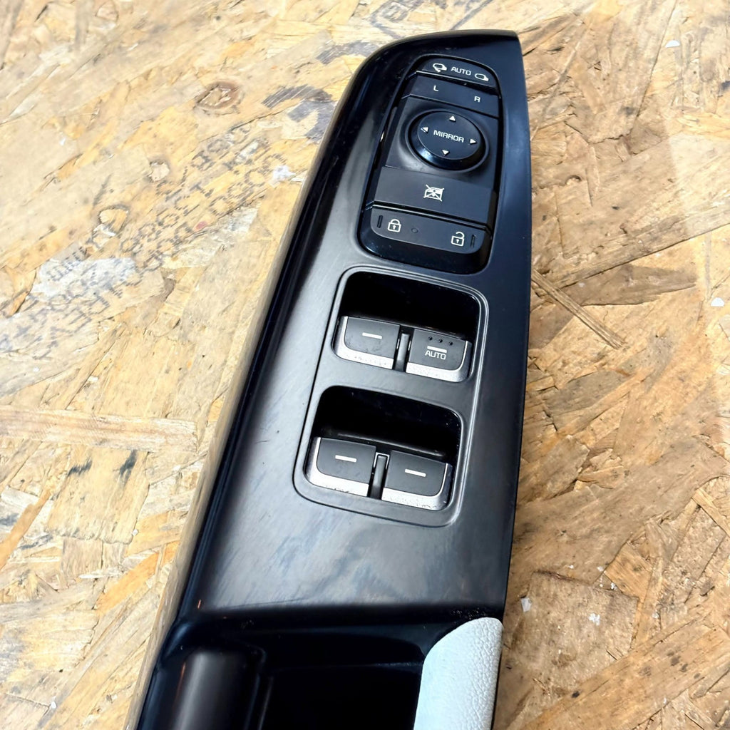 Kia Sportage QL 5dr 2015-2022 RHD Driver Door Window Switch FR 82741-F1000