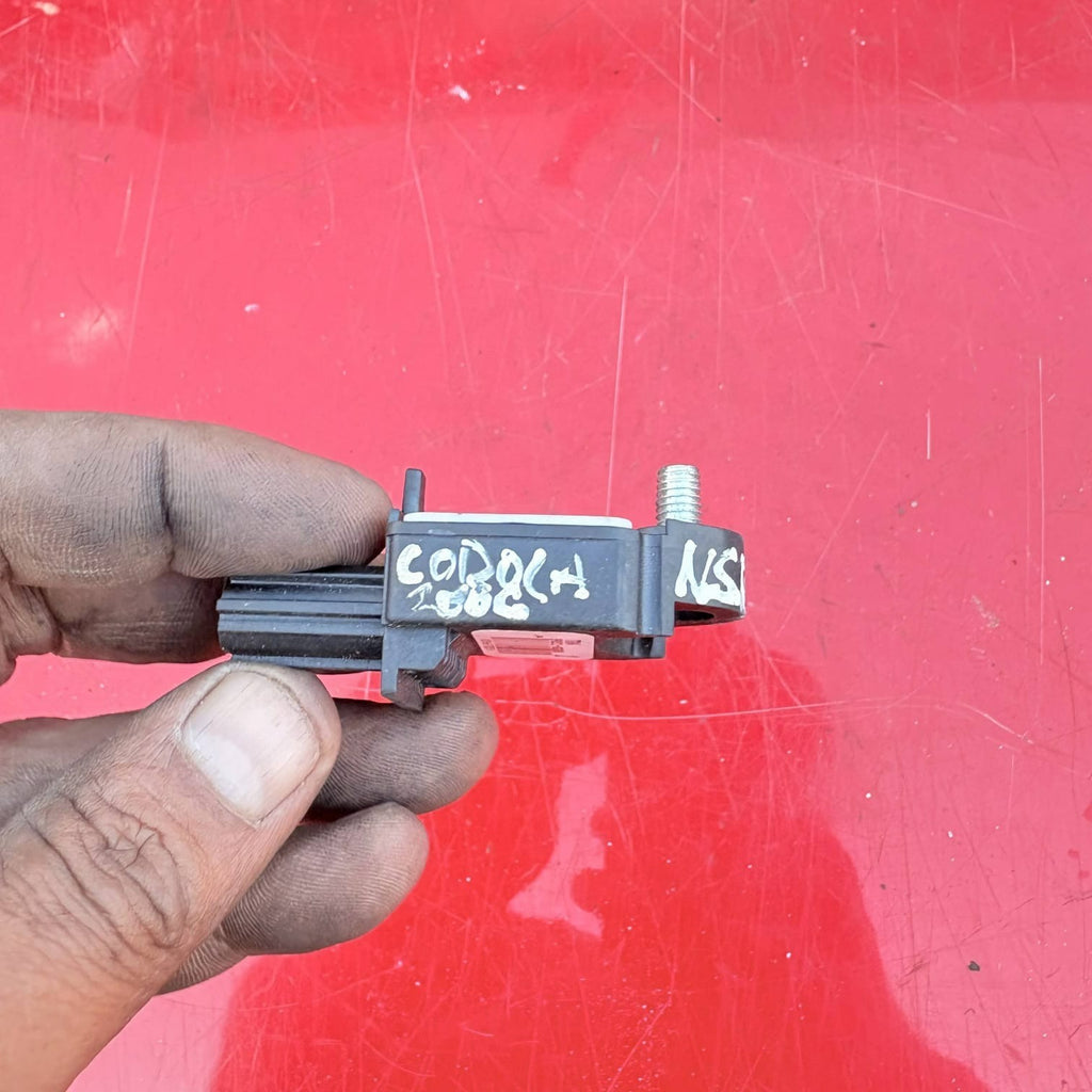Lexus IS II XE2 Sensor AirbagSide AirbagFront PassengerFront 89831-02020 NSF2006