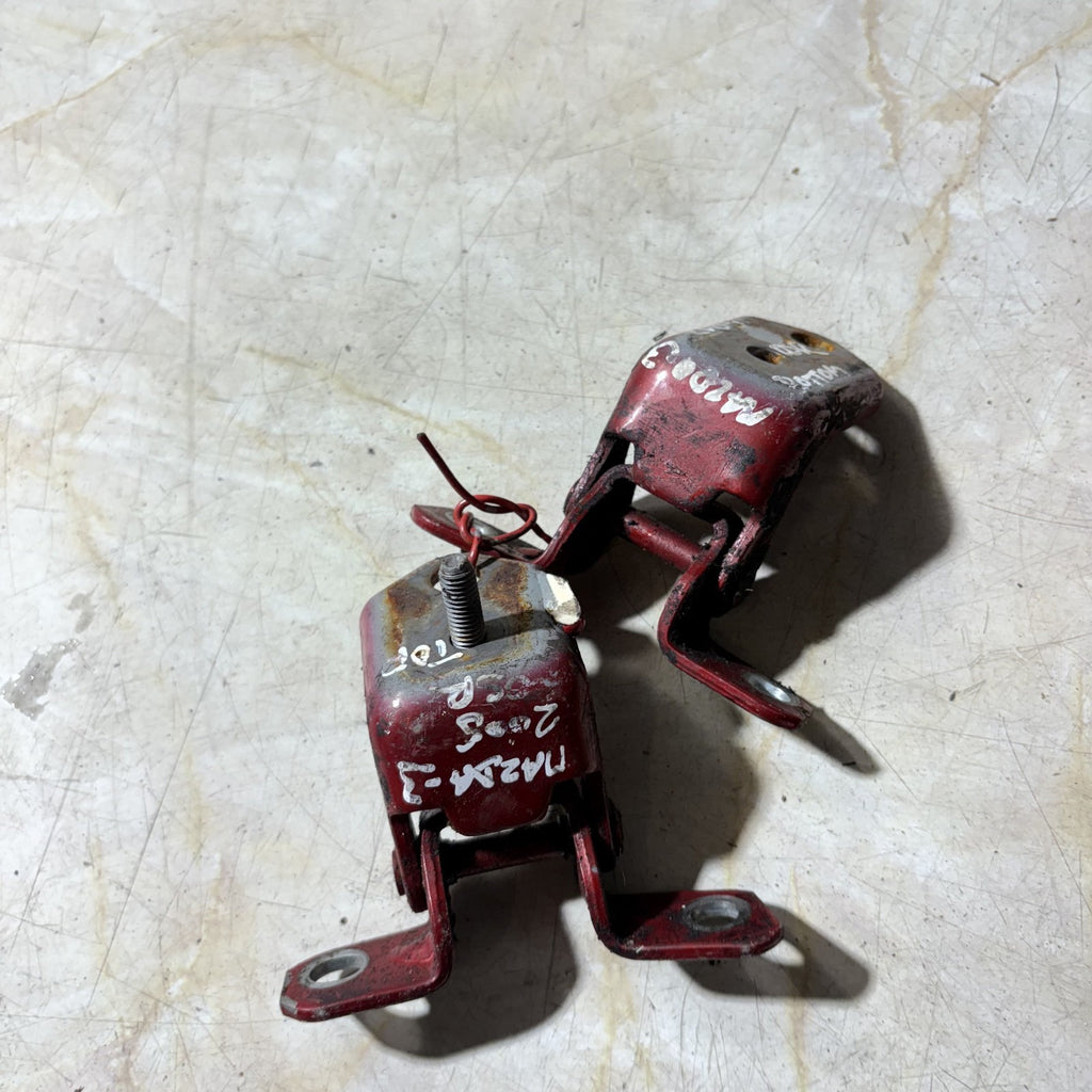 MAZDA 3 2005 OSR MAROON RED DRIVER SIDE REAR DOOR HINGES