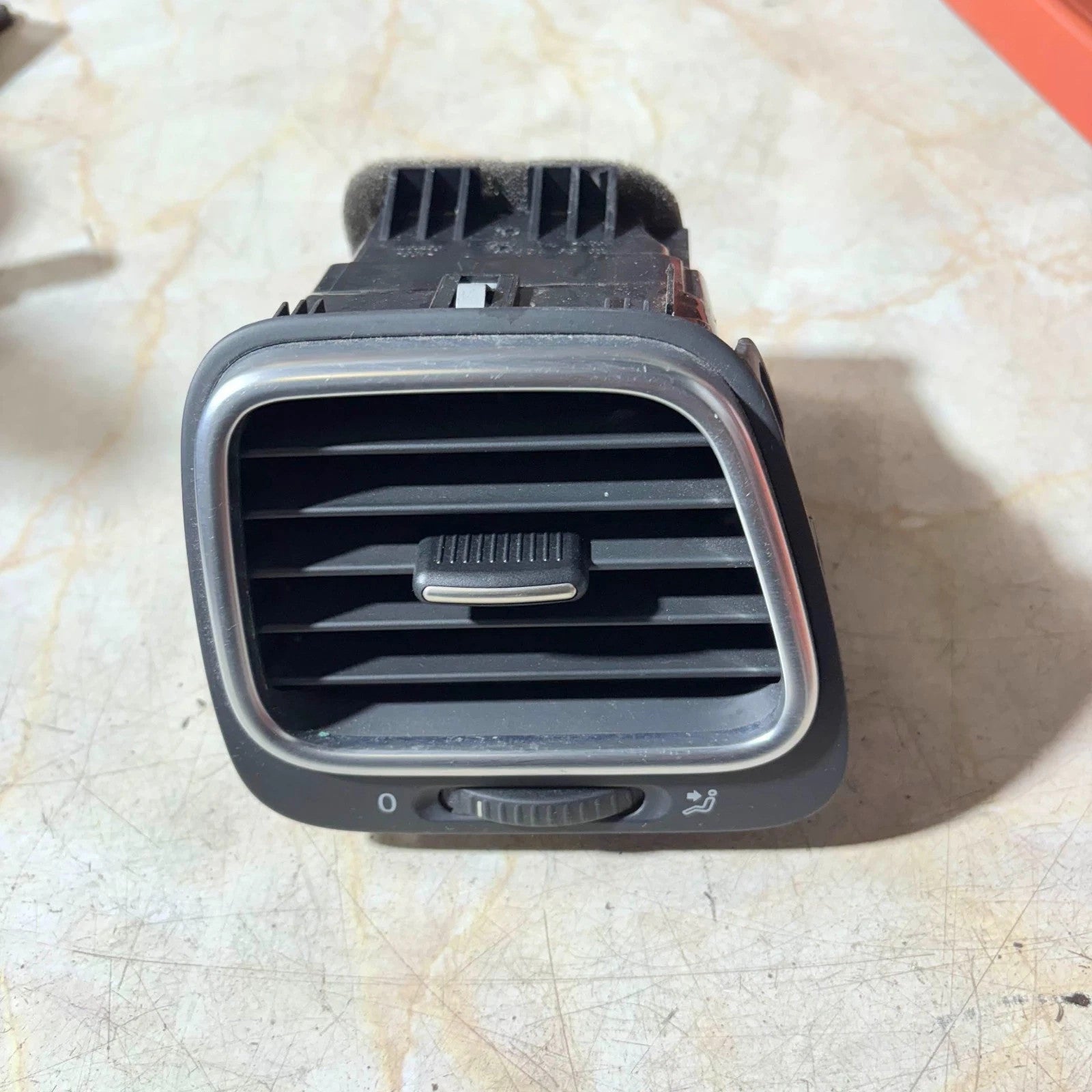 VW VOLKSWAGEN EOS 2006-2012 HEATER BLOWER AIR VENT RIGHT SIDE O/S 1Q0819710B
