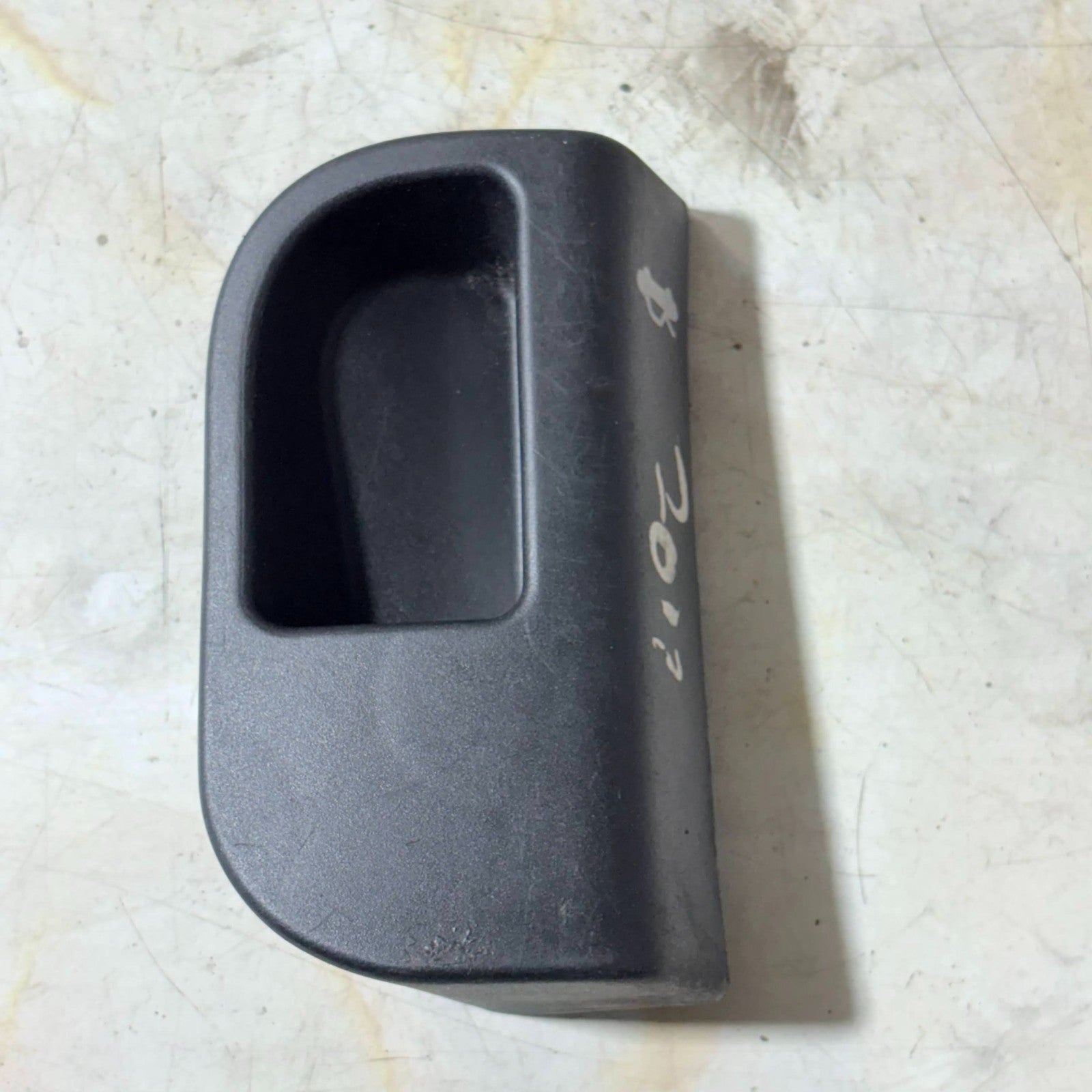 PEUGEOT BIPPER BIPPER NEMO QUBO BONNET RELEASE HANDLE 2017 735410607
