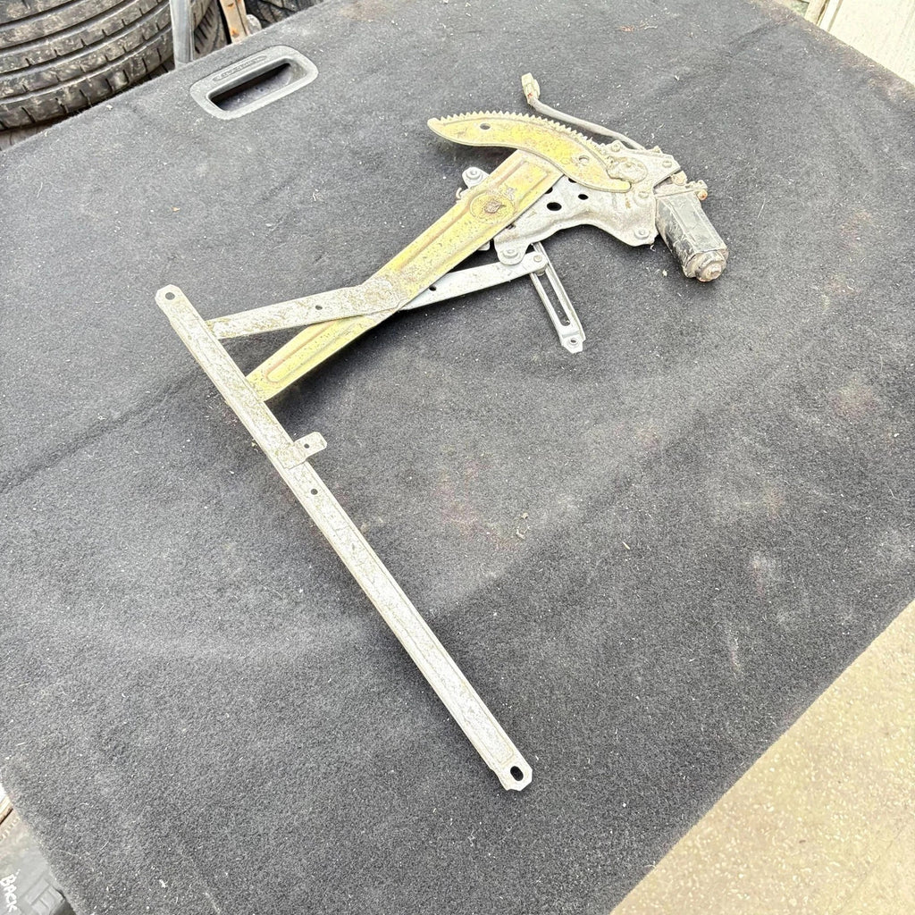 Toyota C-HR 2016-2023 Front Left Passenger Window Regulator & Motor 85720-20080
