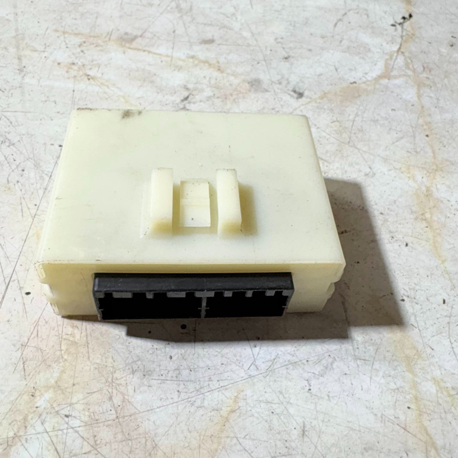 Honda Cr-V (2004 ) mk2 Central Locking Control Module ECU 39880-SCA-E01-M1