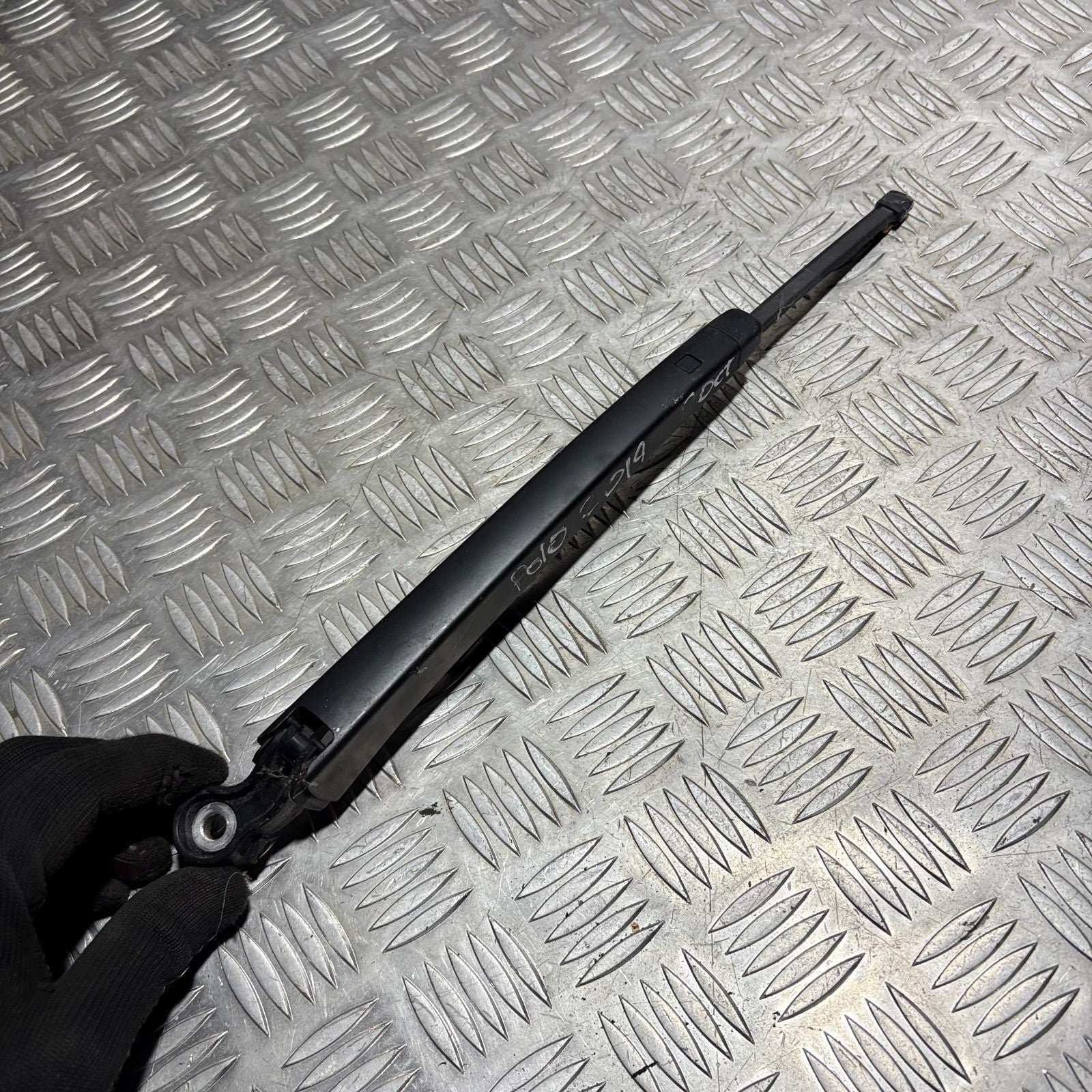 2017-2021 VOLKSWAGEN POLO Rear Wiper Arm & Blade