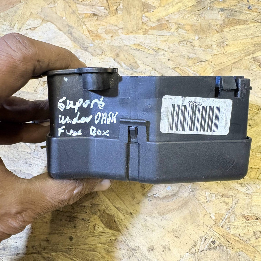 Audi A4 B5 8D2 1.9 TDI AFN/AVG Fuse Box Relay Panel 1995-2000 UK857764-68