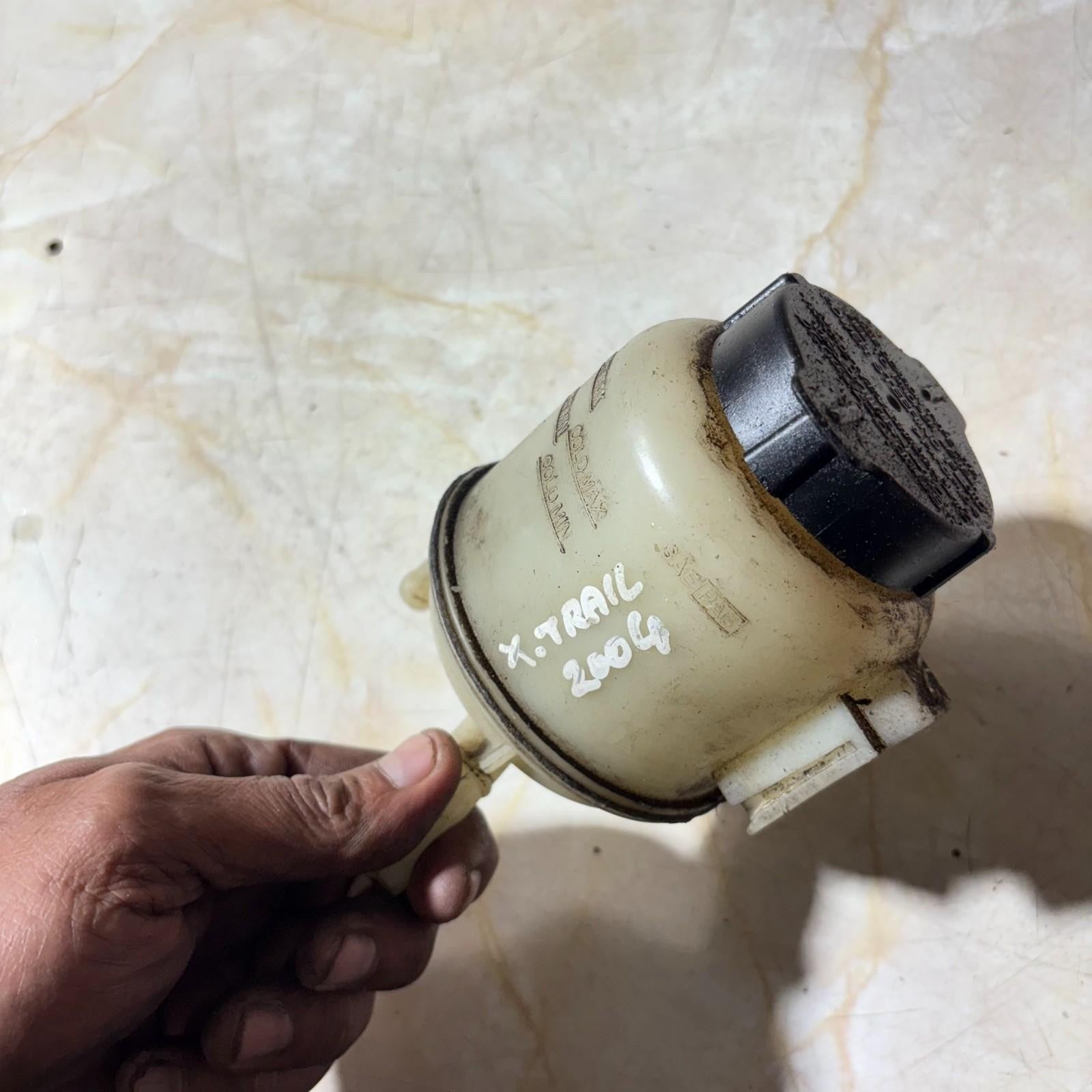 NISSAN X-TRAIL 2001-2007 POWER STEERING FLUID BOTTLE TANK GENUINE OEM