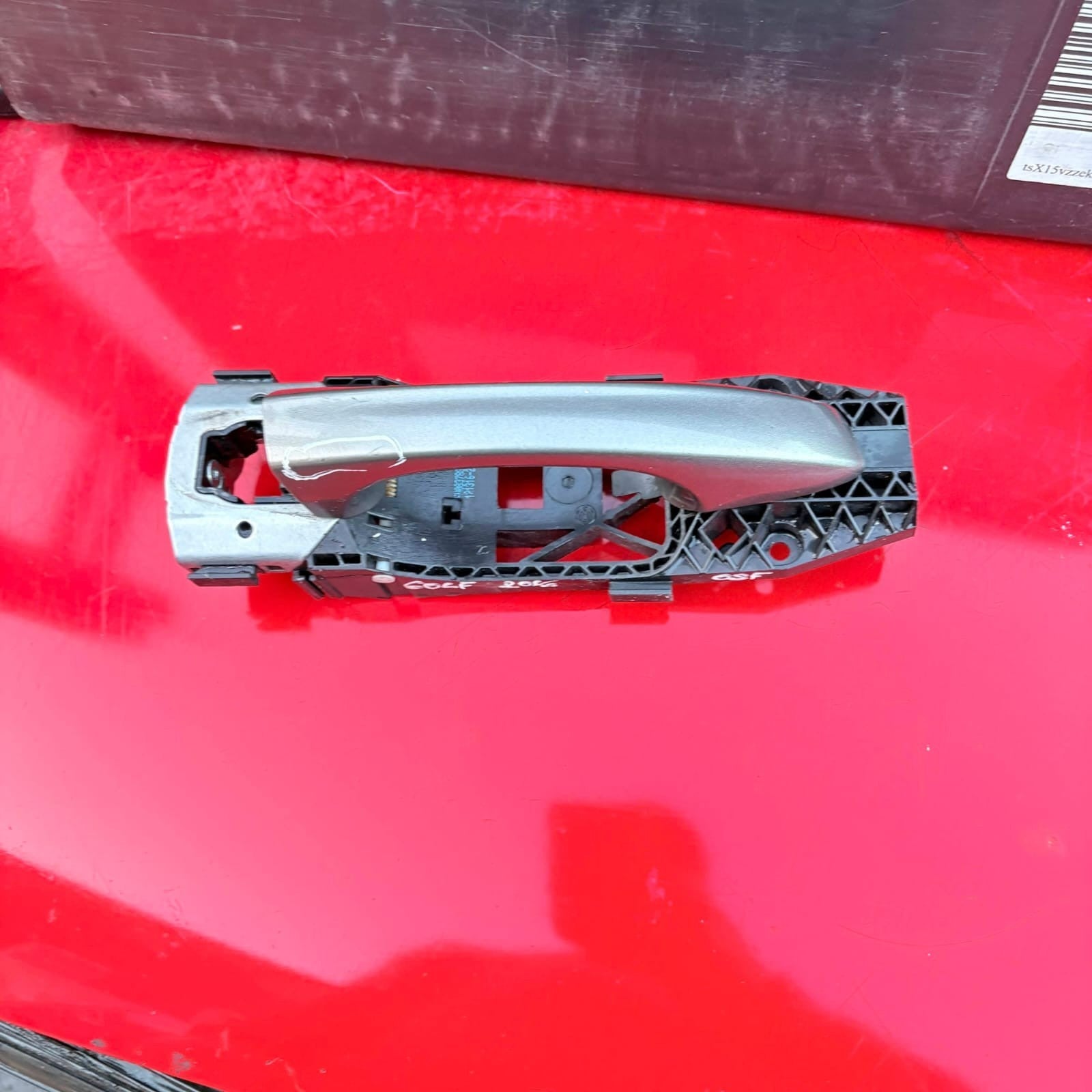 VW GOLF MK7 2016 5DR DRIVERS SIDE FRONT EXTERIOR DOOR HANDLE 5N0837885H LB7W