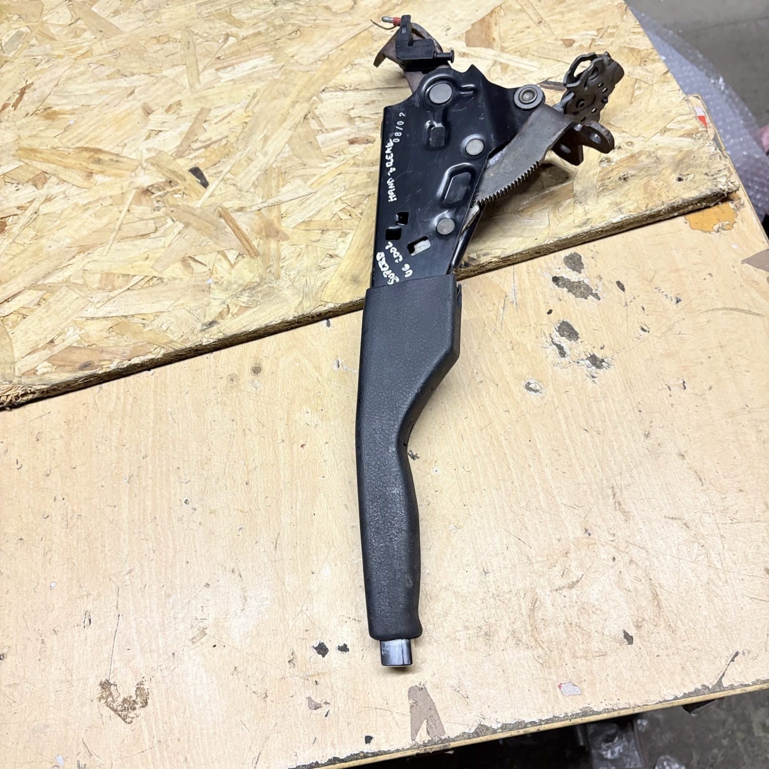 Hand Brake Lever for Skoda Superb UK706515-81 2002
