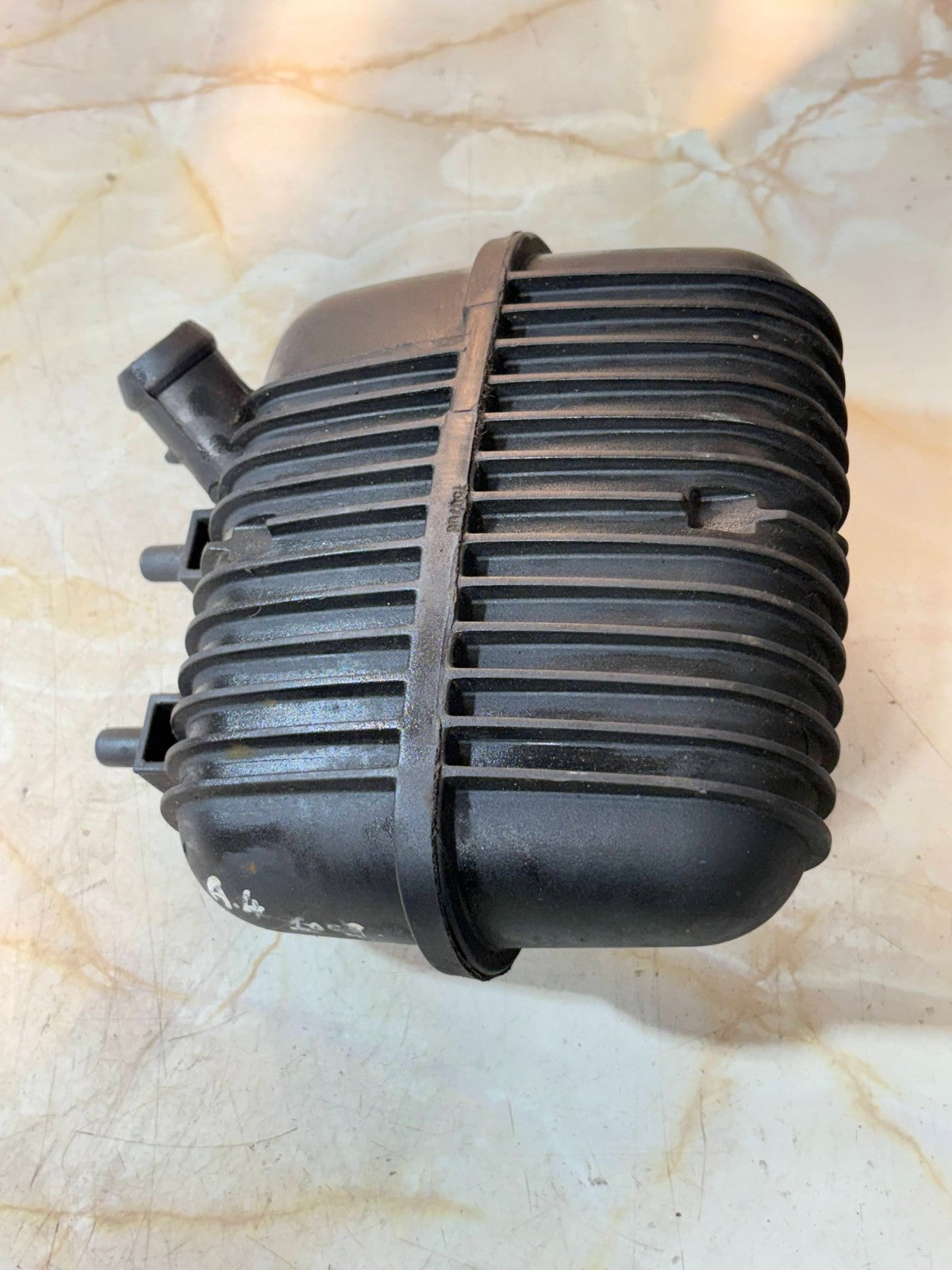 AUDI A4 B7 2.0 TDI INTERCOOLER PLUSATION DAMPER 8E0 129 955