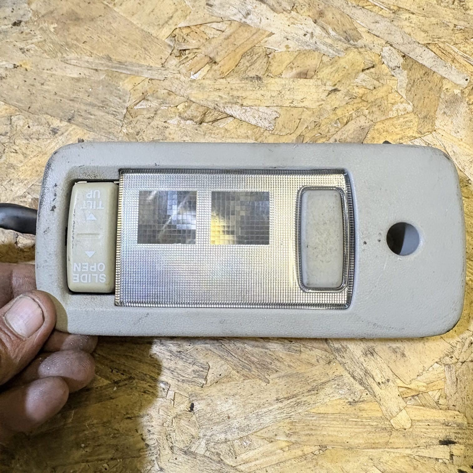Toyota Corolla 2004 Roof Interior Light & Sunroof Switch Panel Overhead Console