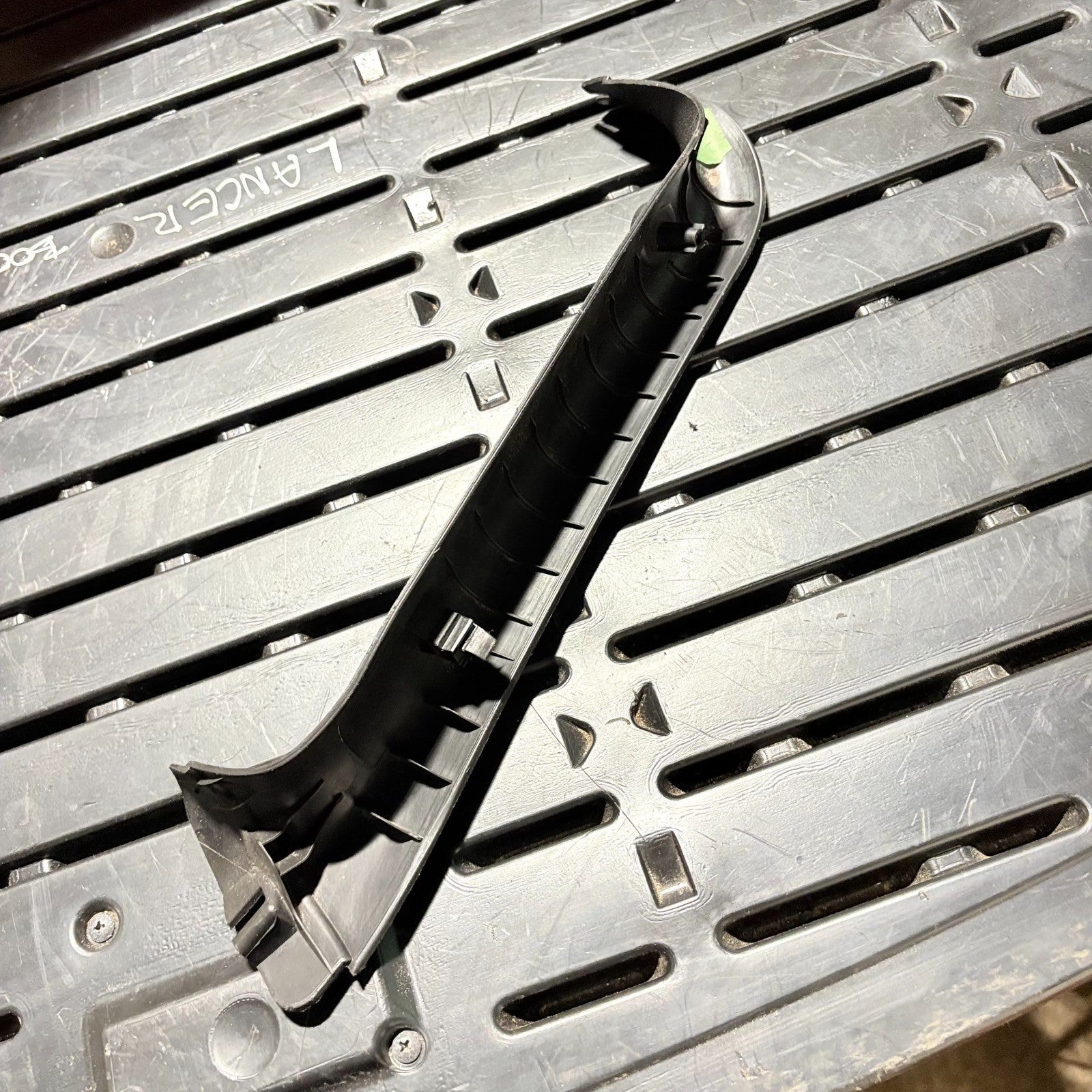 MINI COOPER MK2 2006-2013 BOOT TAILGATE PANEL TRIM 7148910