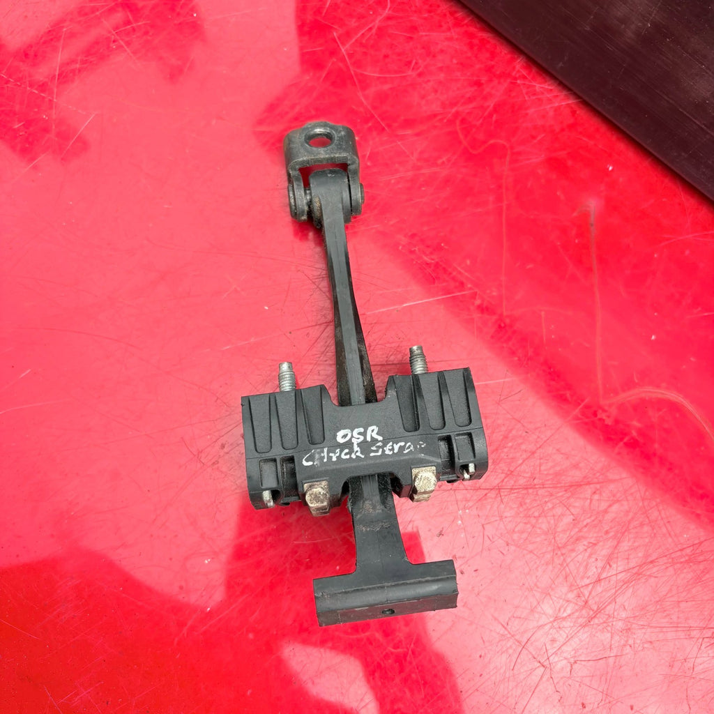 VAUXHALL ASTRA 2010 DOOR CHECK STRAP REAR DRIVERS SIDE OFFSIDE RIGHT