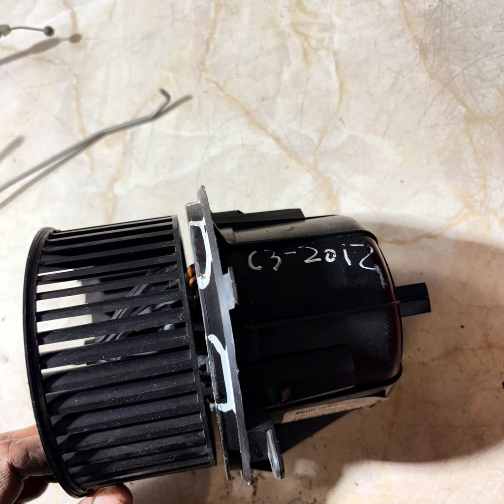 Citroen C3 Mk1 2012 Heater Blower Fan Motor Assembly T4190001 Part +