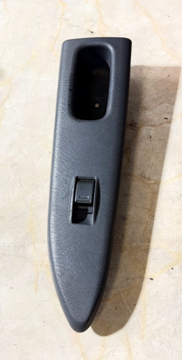 2001 TOYOTA AVENSIS NSF PASSENGER SIDE FRONT WINDOW CONTROL SWITCH BUTTON