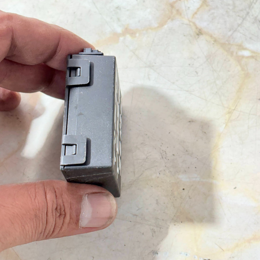 Jaguar I-PACE X590 TPMS Tyre Pressure Module HY32-14F012-BF A2C97352306 18-21