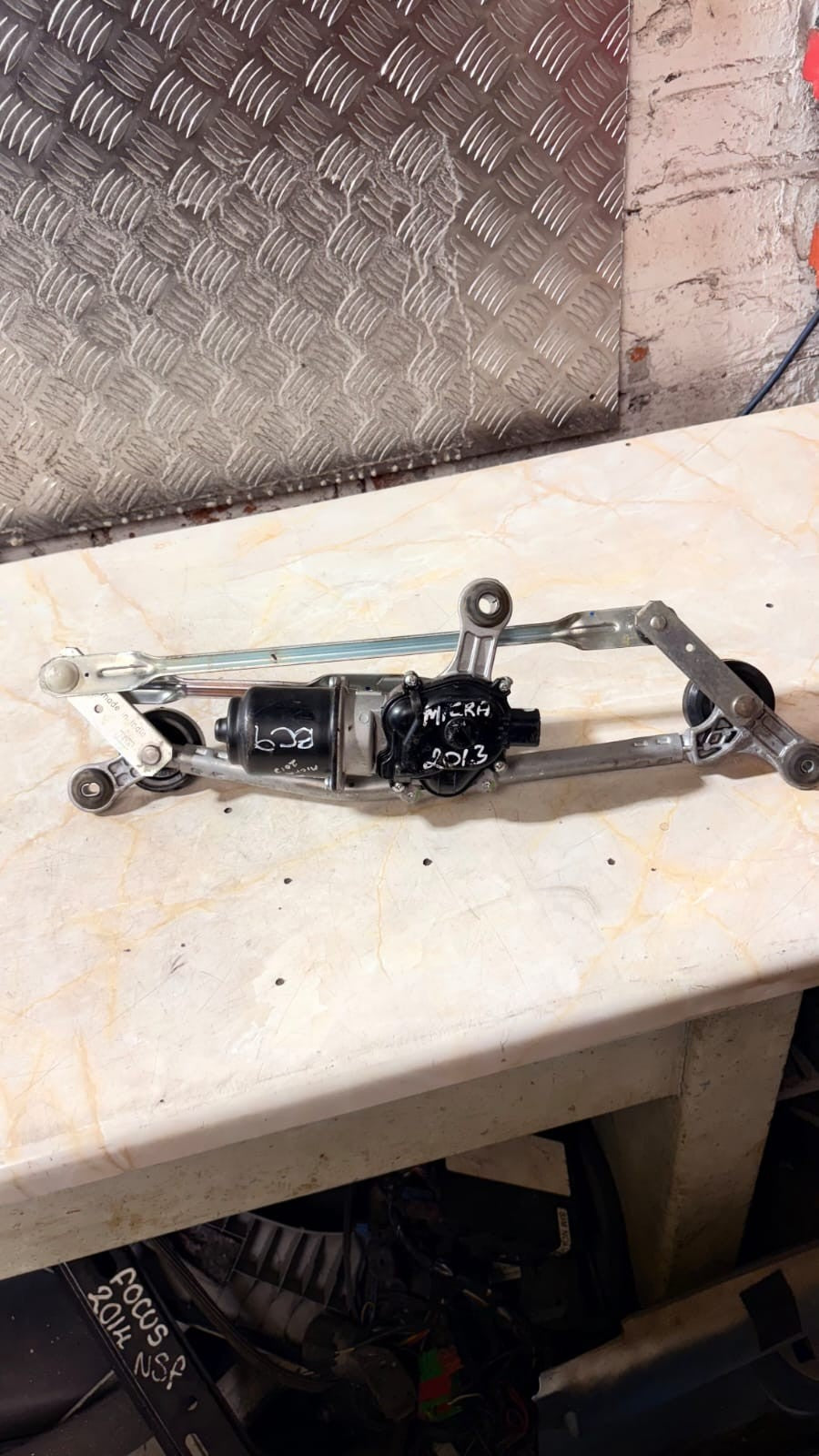 K6230 BMW WIPER MOTOR WITH LINKAGE 6978263-01 2013