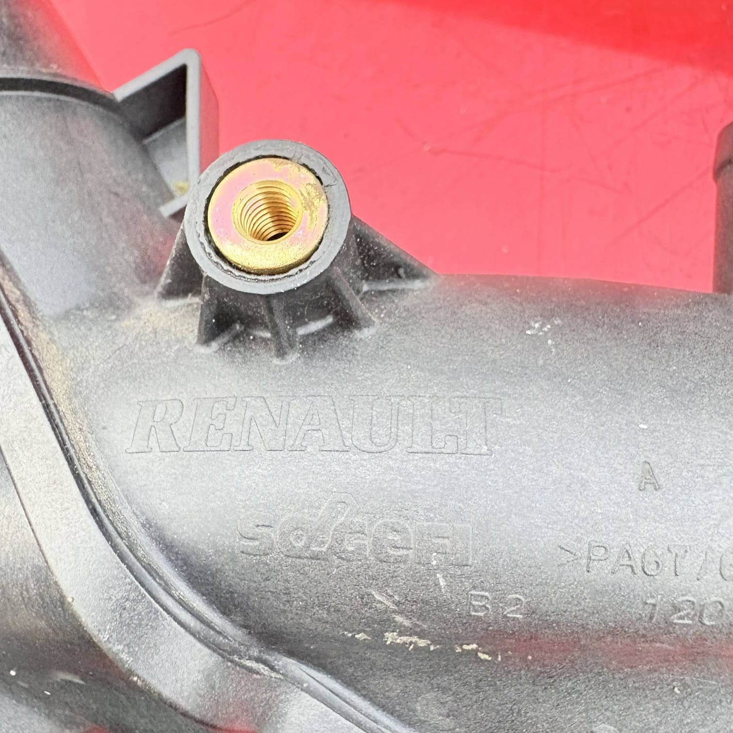RENAULT CAPTUR 2014 Mk1 1.5 DCI AIR INTAKE PIPE HOSE 1207500