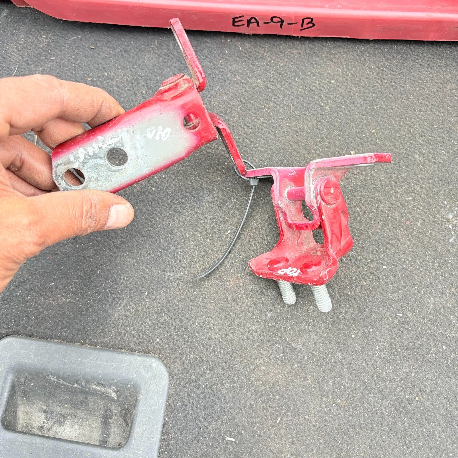 2010 MITSUBISHI LANCER GS2 OSR REAR DRIVER RIGHT SIDE DOOR HINGES PAIR