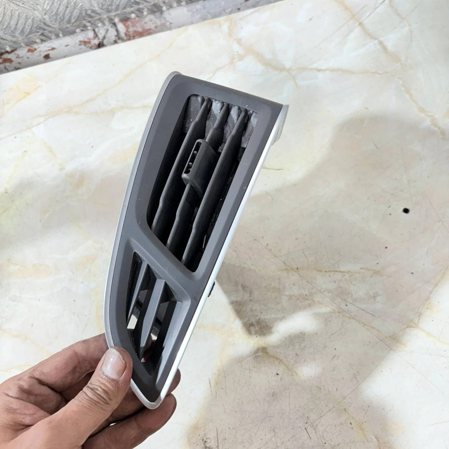 Ford Focus Mk3 2011-2014 RHD Passenger Left Dashboard Air Vent BM51-A018B09-DH