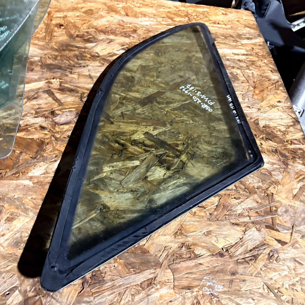 Mercedes C-Class W202 1993-2000 Right Rear Quarter Window Glass