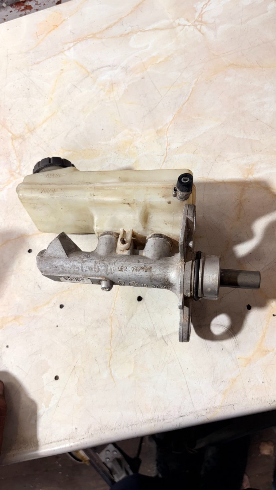 Renault Megane 2004 Brake Master Cylinder Reservoir 320671112
