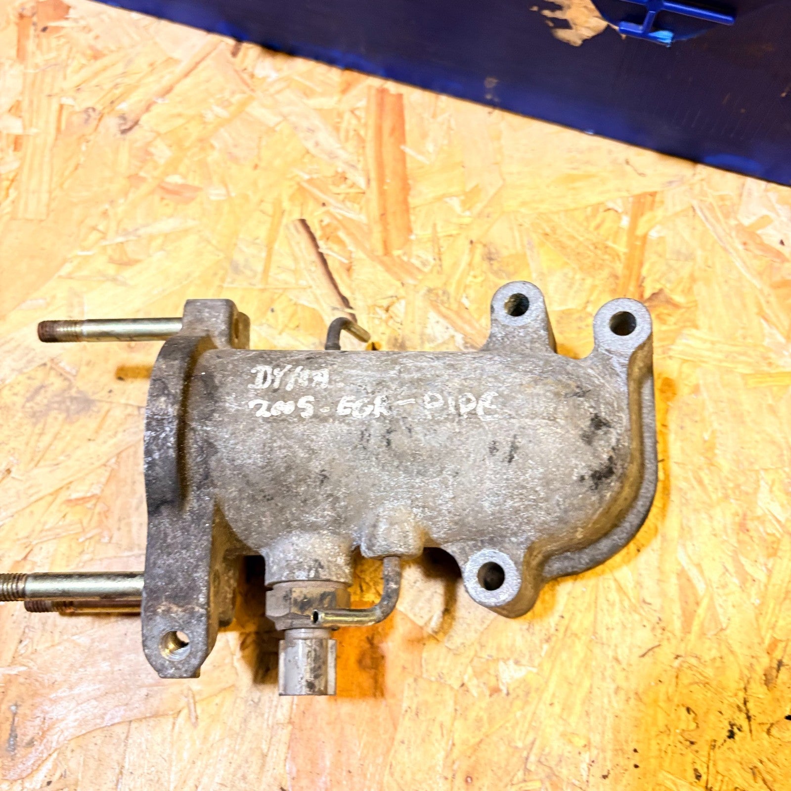 Dyna 2005 EGR Valve Pipe