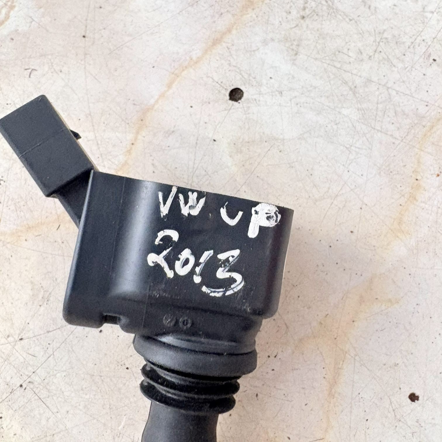 2013Volkswagen Audi Skoda Seat 1.4 TSI TFSI Engine Ignition Coil Pack 04E905110B