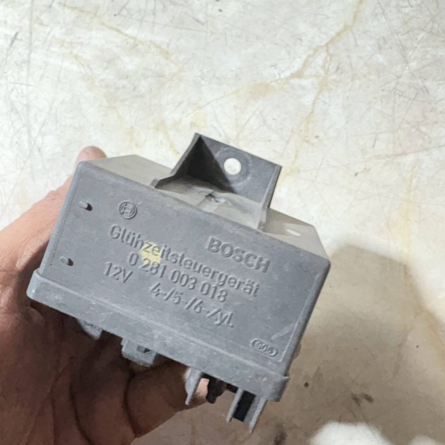 Alfa Romeo Jaguar Bosch Glow Plug Relay Control Unit 0281003018 4-6 Zyl OSF 2006