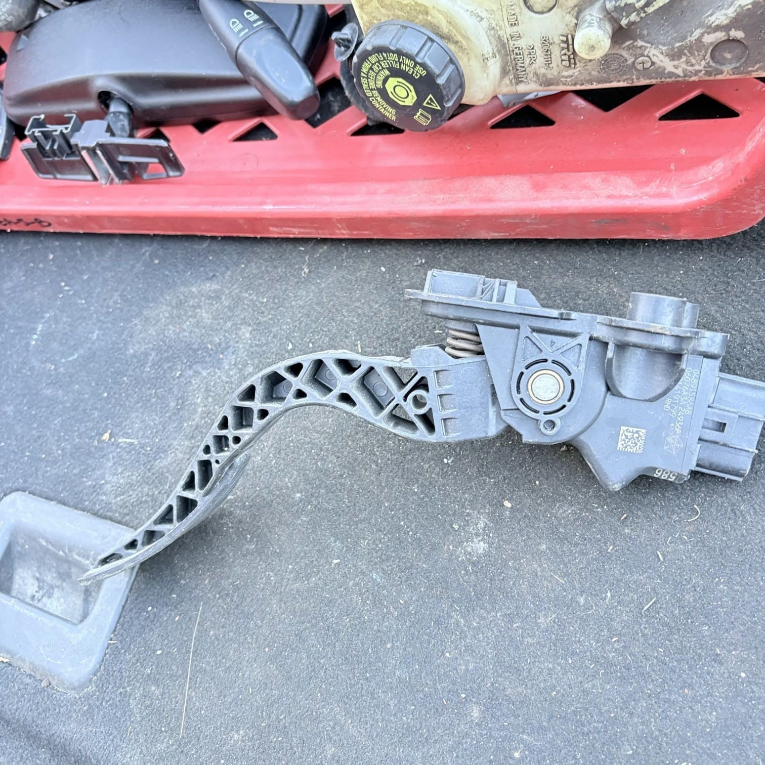 2006 JEEP PATRIOT THROTTLE ACCELERATOR PEDAL 04891586AB