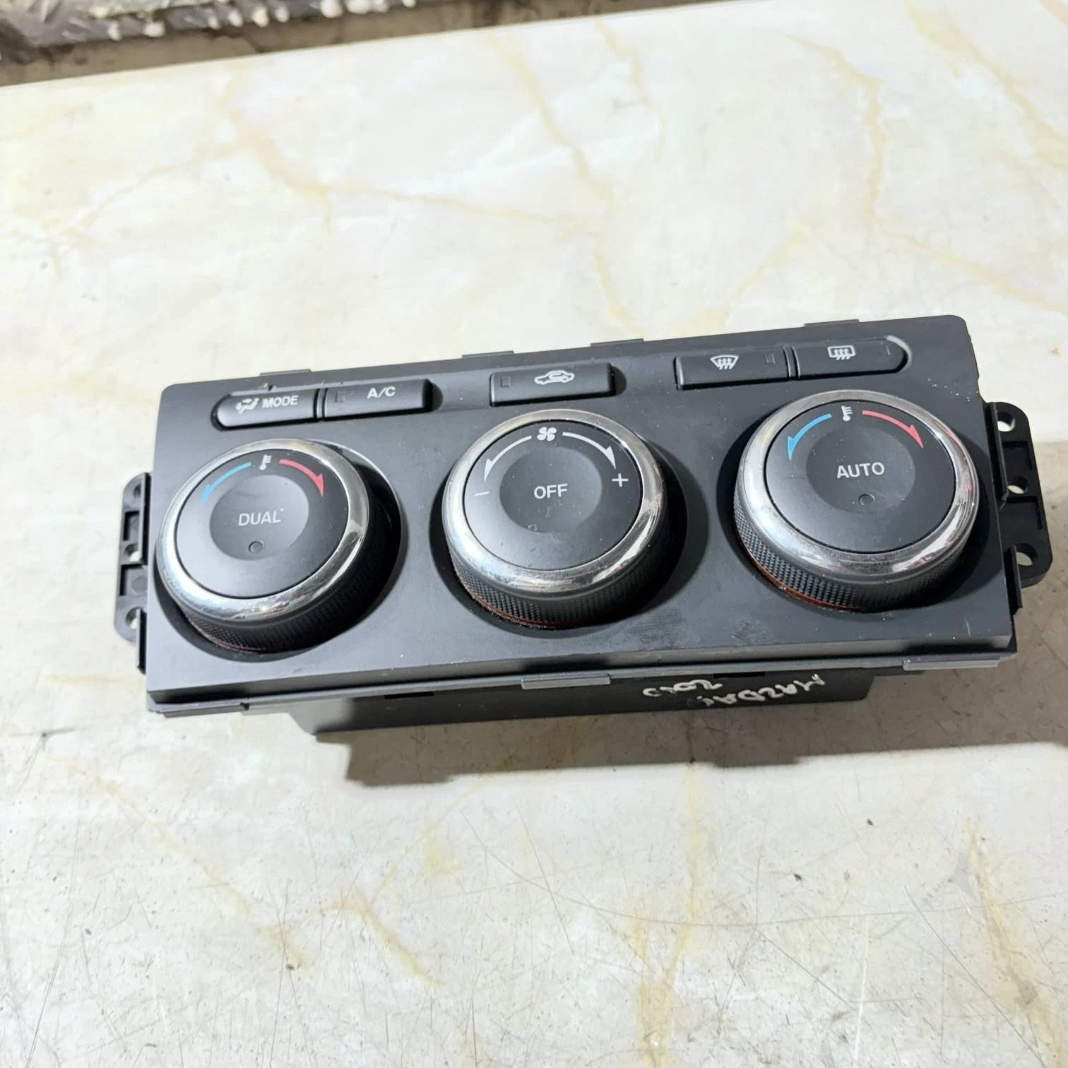 Climate Control Air Con Heater Control Unit For Mazda 6 GH GDN3-61190 Black 2010