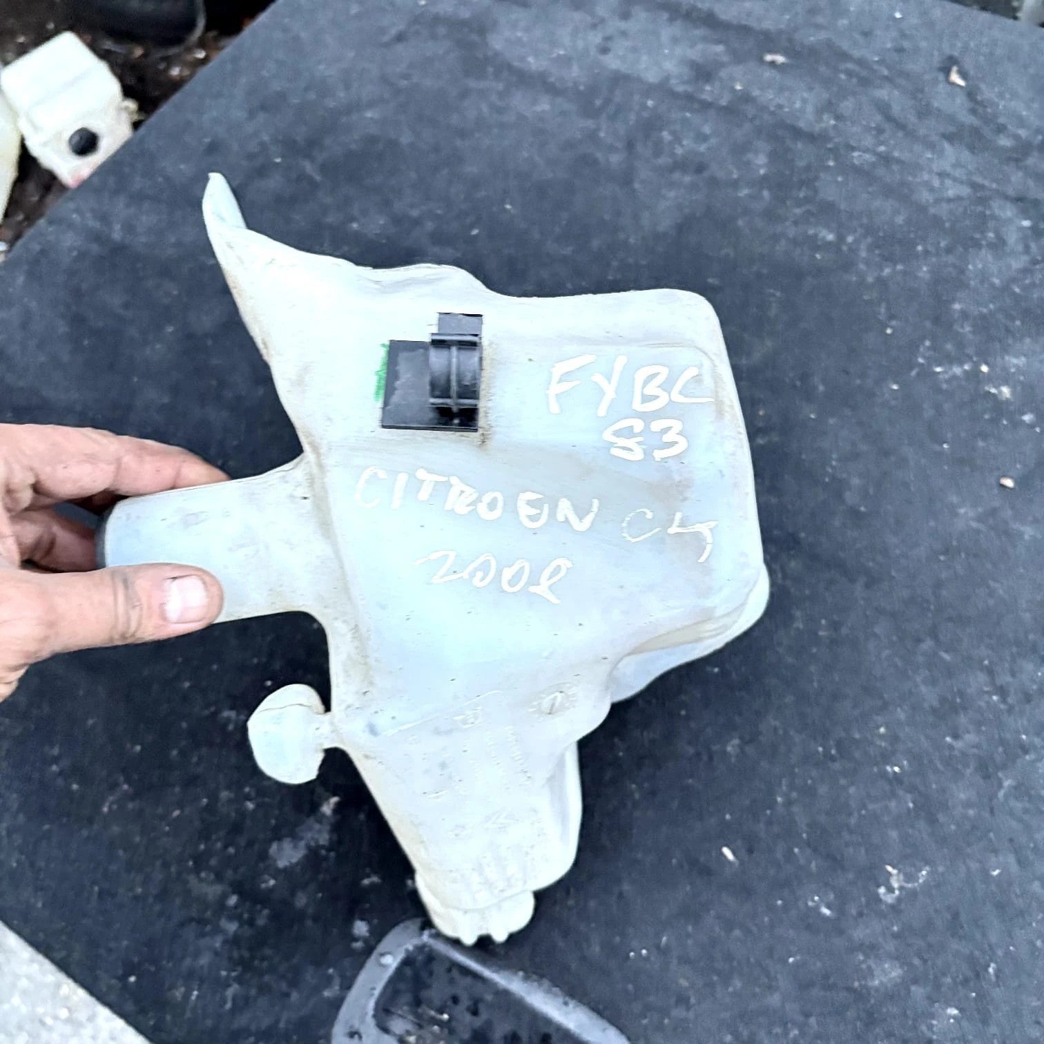 9681860980 21276900 9659433880 21276001 Citroen Windshield Wash UK152810573 2008