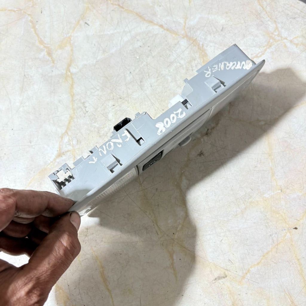 MITSUBISHI OUTLANDER 2008-2013 FRONT ROOF READING COURTESY LIGHT 8401A009ZZ