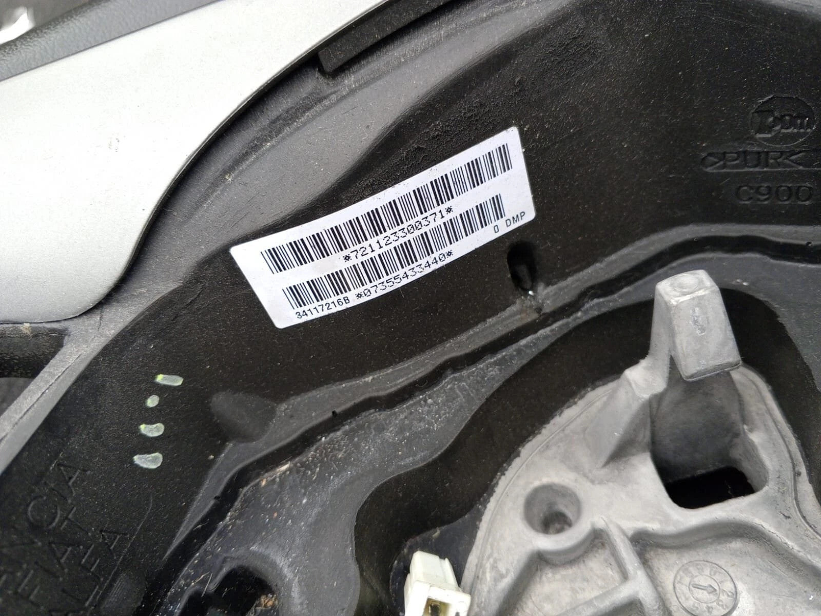 2011-2022 CHRYSLER YPSILON STEERING WHEEL