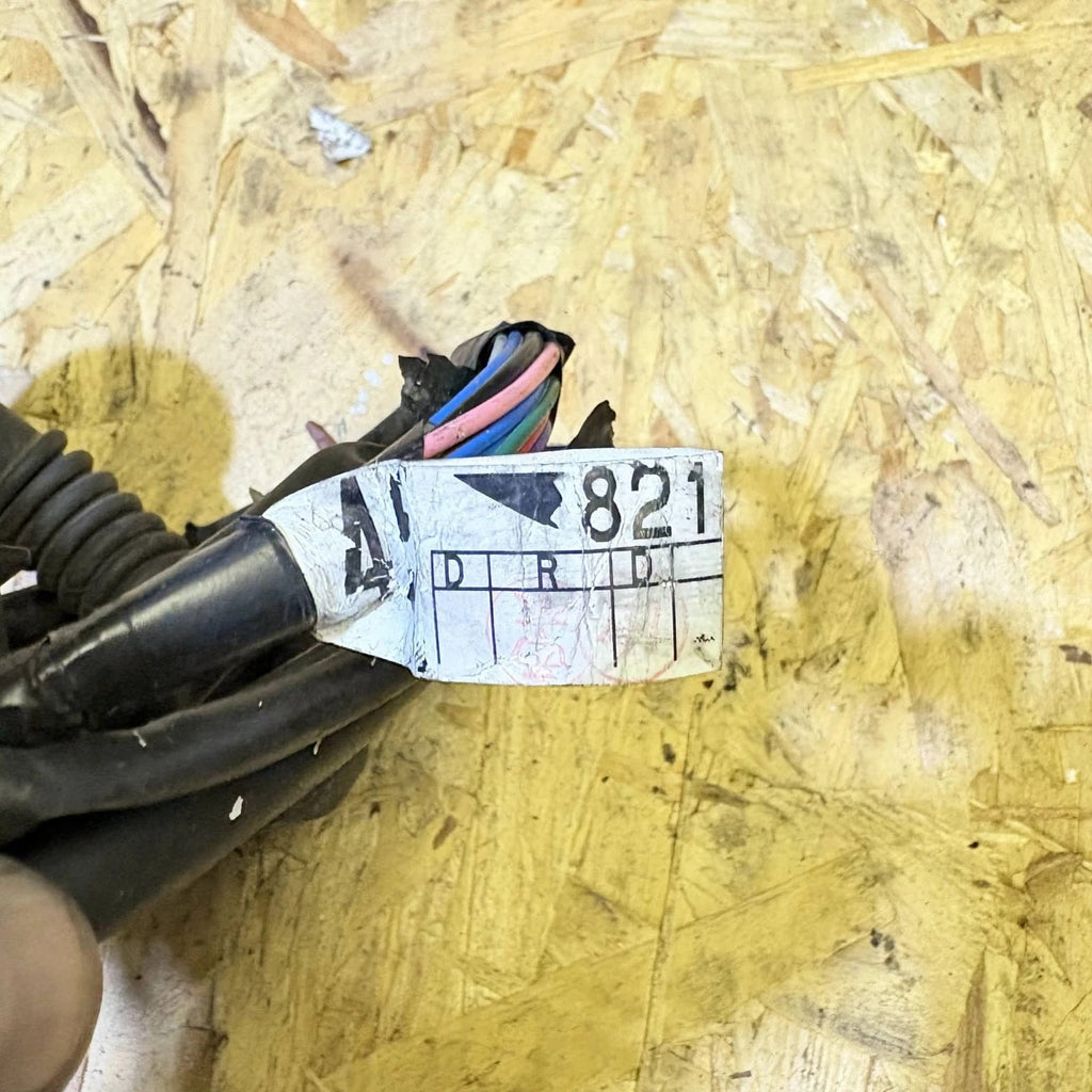 TOYOTA AVENSIS D-4D MK3 PASSENGER FRONT DOOR WIRING LOOM 8215105680 NSF