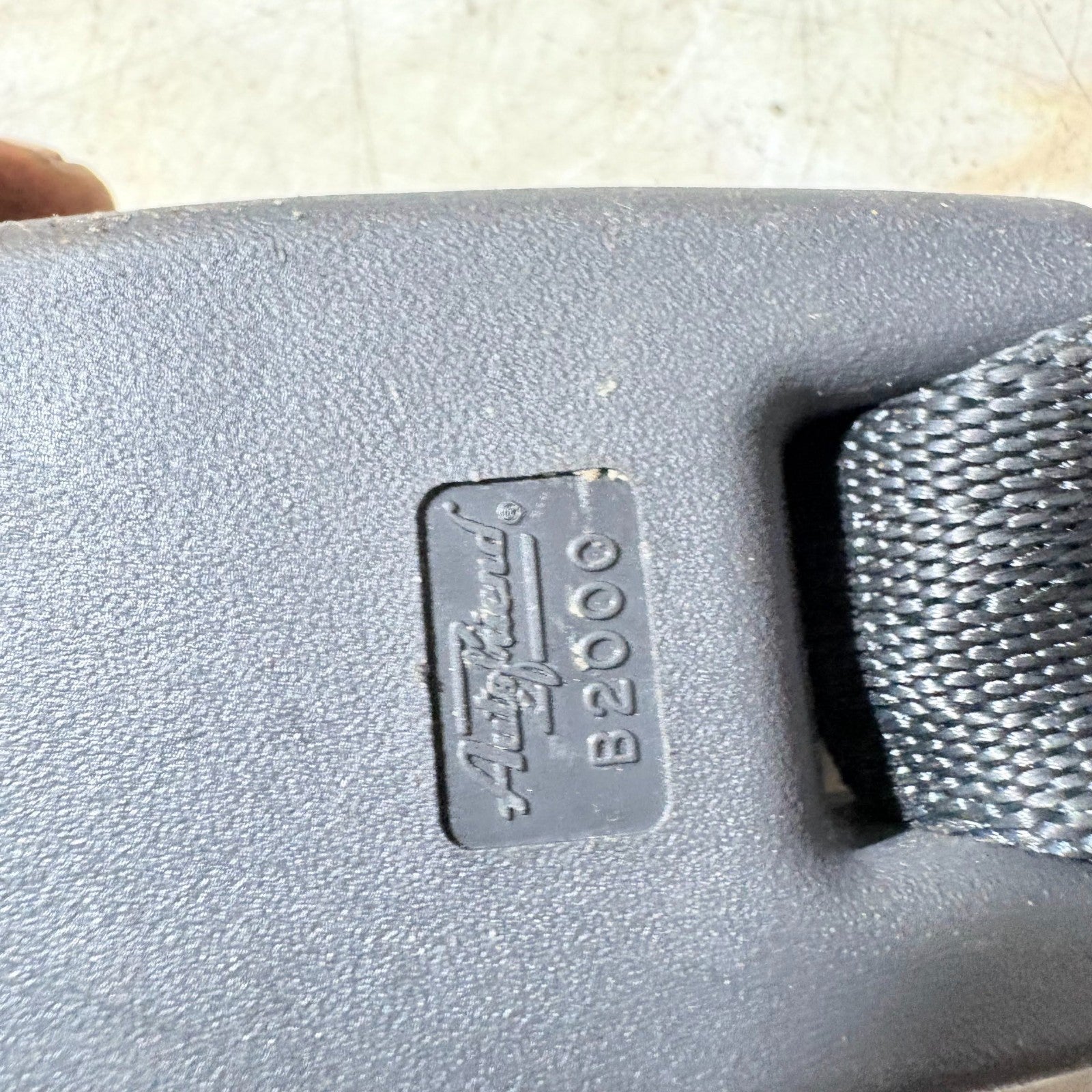 B2000 Seat Belt Holder (Seat belt Buckle) Rear Left for Subaru 2005