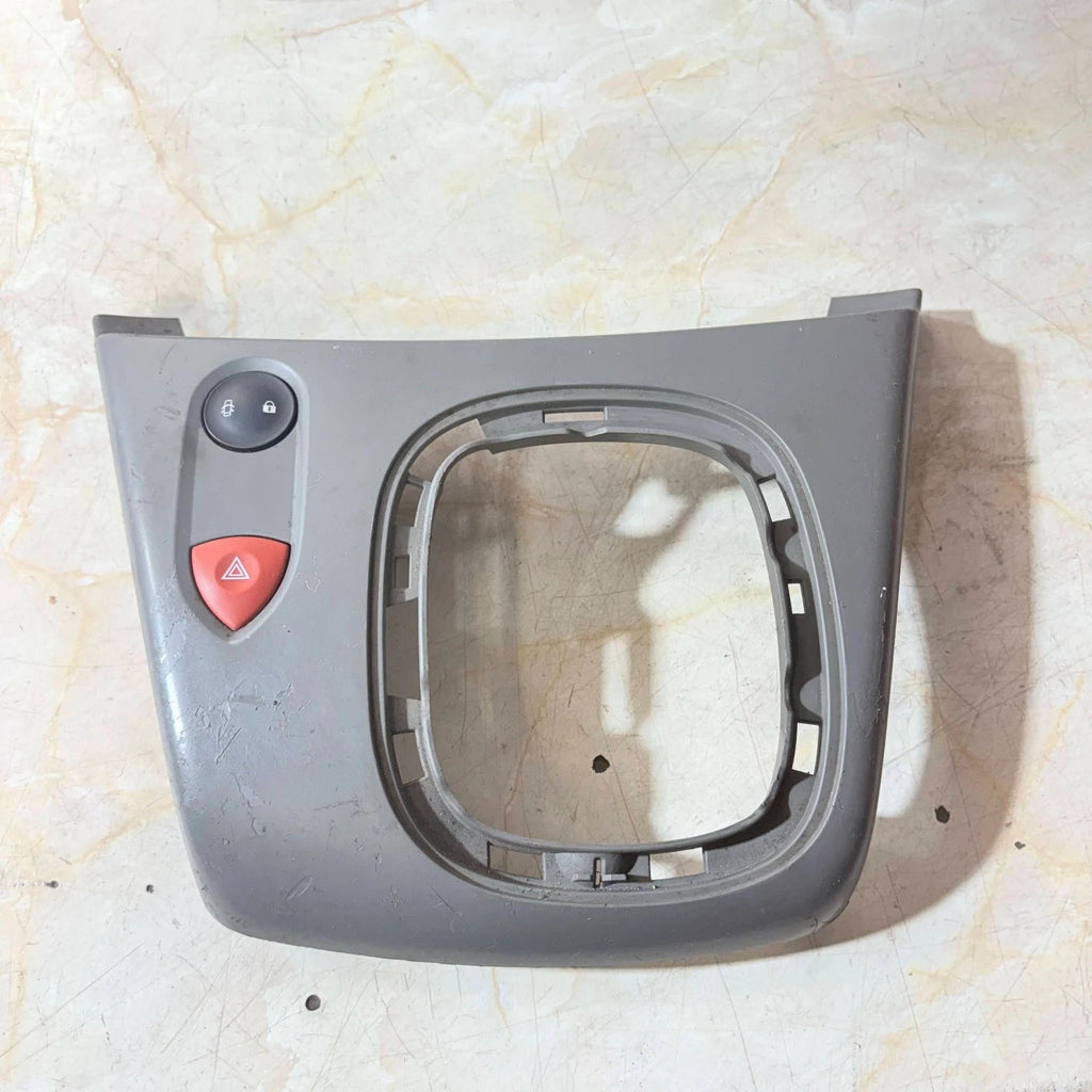 2003-2009 RENAULT GRAND SCENIC MK2 GEAR LEVER SURROUND TRIM GREY 8200141003