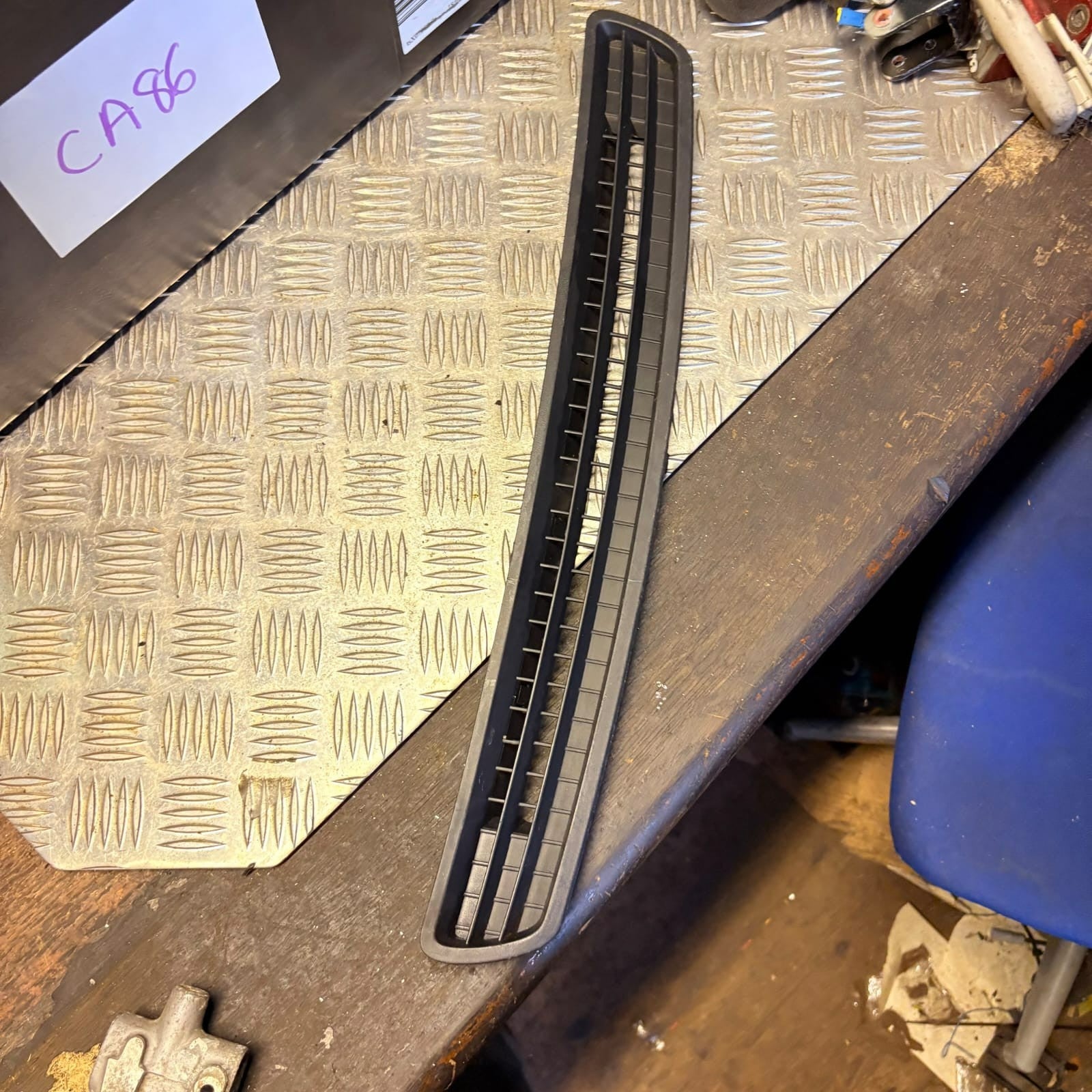 NISSAN QASHQAI J10 2007 FRONT DASHBOARD GRILL WINDSCREEN AIRVENT TRIM TOP UPPER