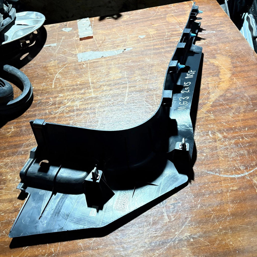 MG3 MK1 2013-2018 Front Left Passenger Door Exterior B-Pillar Trim