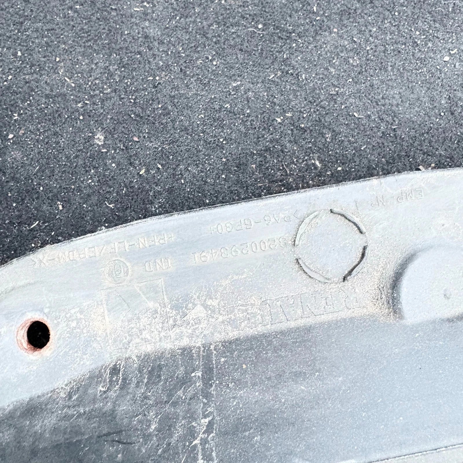 Renault Clio Mk3 Windscreen Scuttle Panel Trim 2005-2012 8200293491 Wiper Cowl