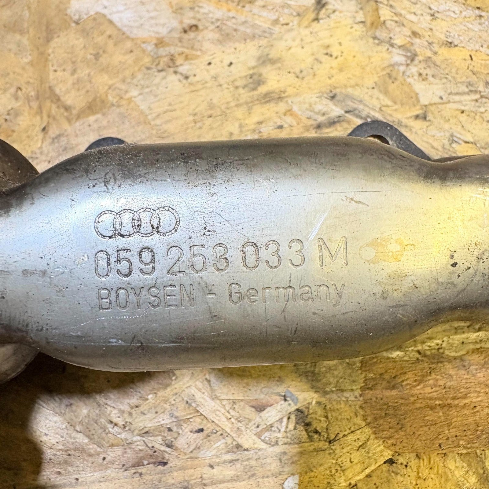 SKODA SUPERB LEFT SIDE EXHAUST MANIFOLD 059253033