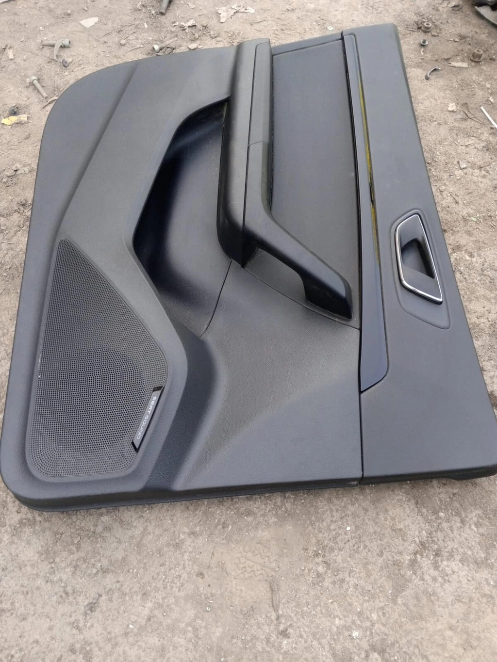 2024 SEAT ATECA FR DSG SE376 1.5 ECOTSI MK1 5DRS HATCH FRONT LEFT SIDE DOOR CARD
