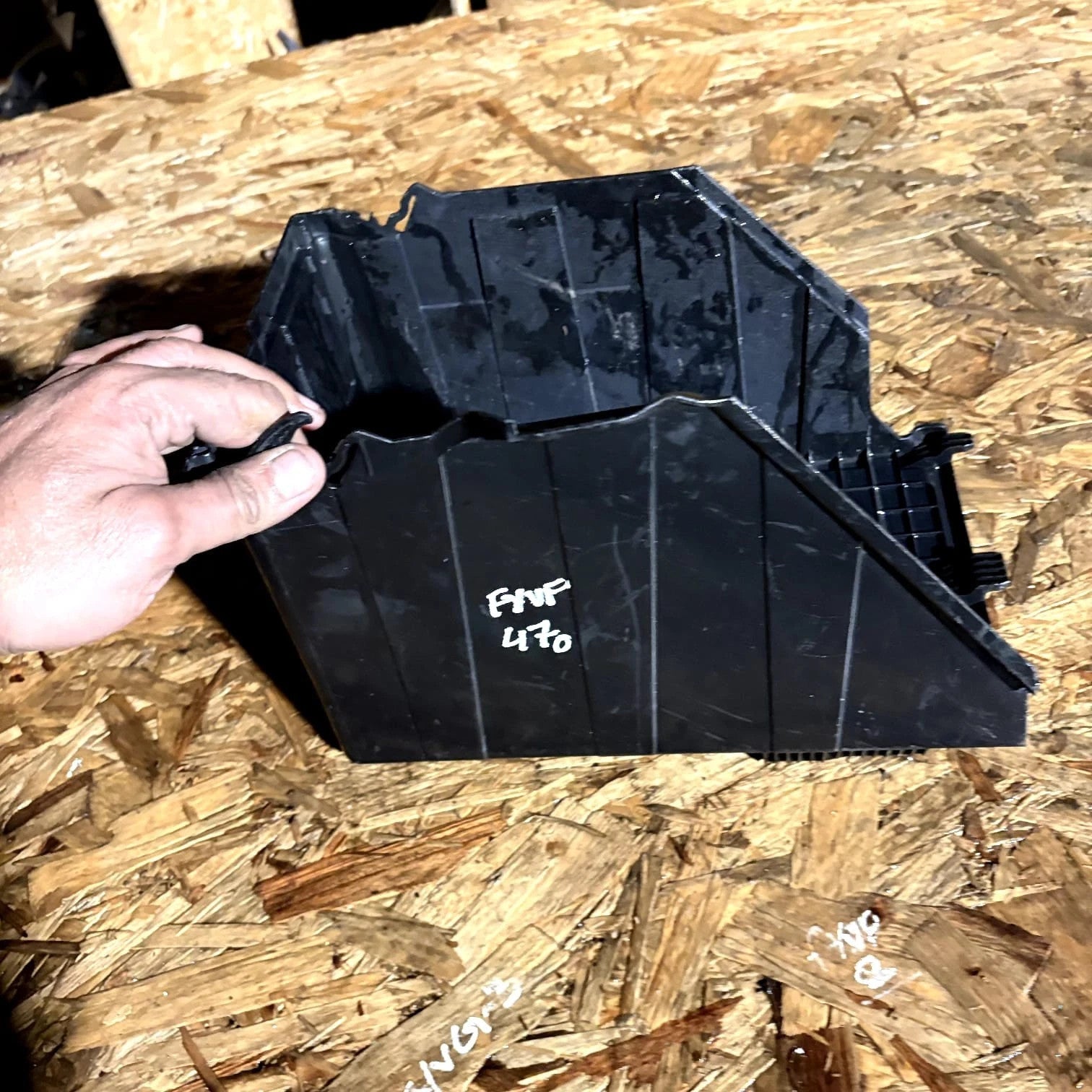 PEUGEOT PARTNER MK2 BATTERY BOX TRAY HOLDER 9663615580