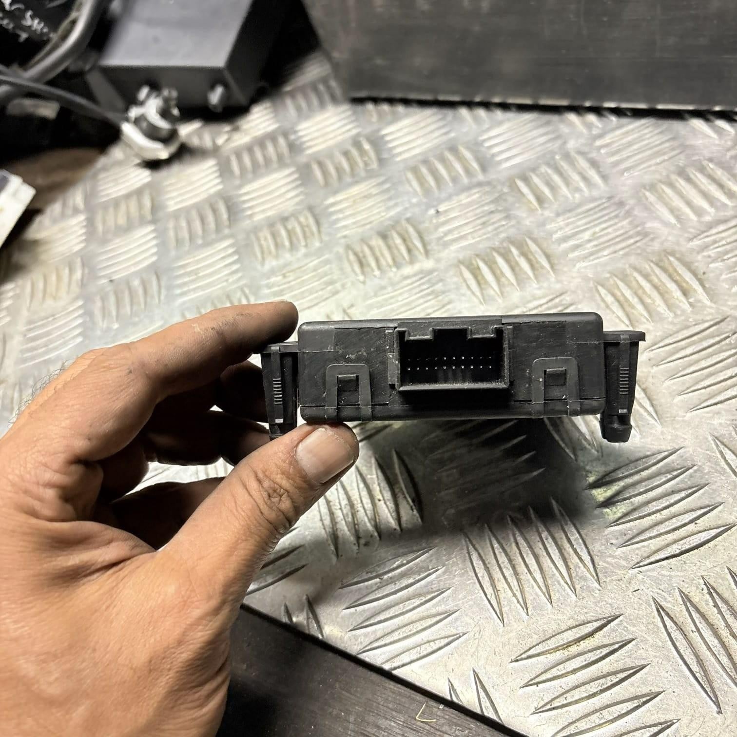 1K0907530H VW Golf Mk5 04-09 Passat B6 05-10 CAN Bus Gateway Control Module OEM