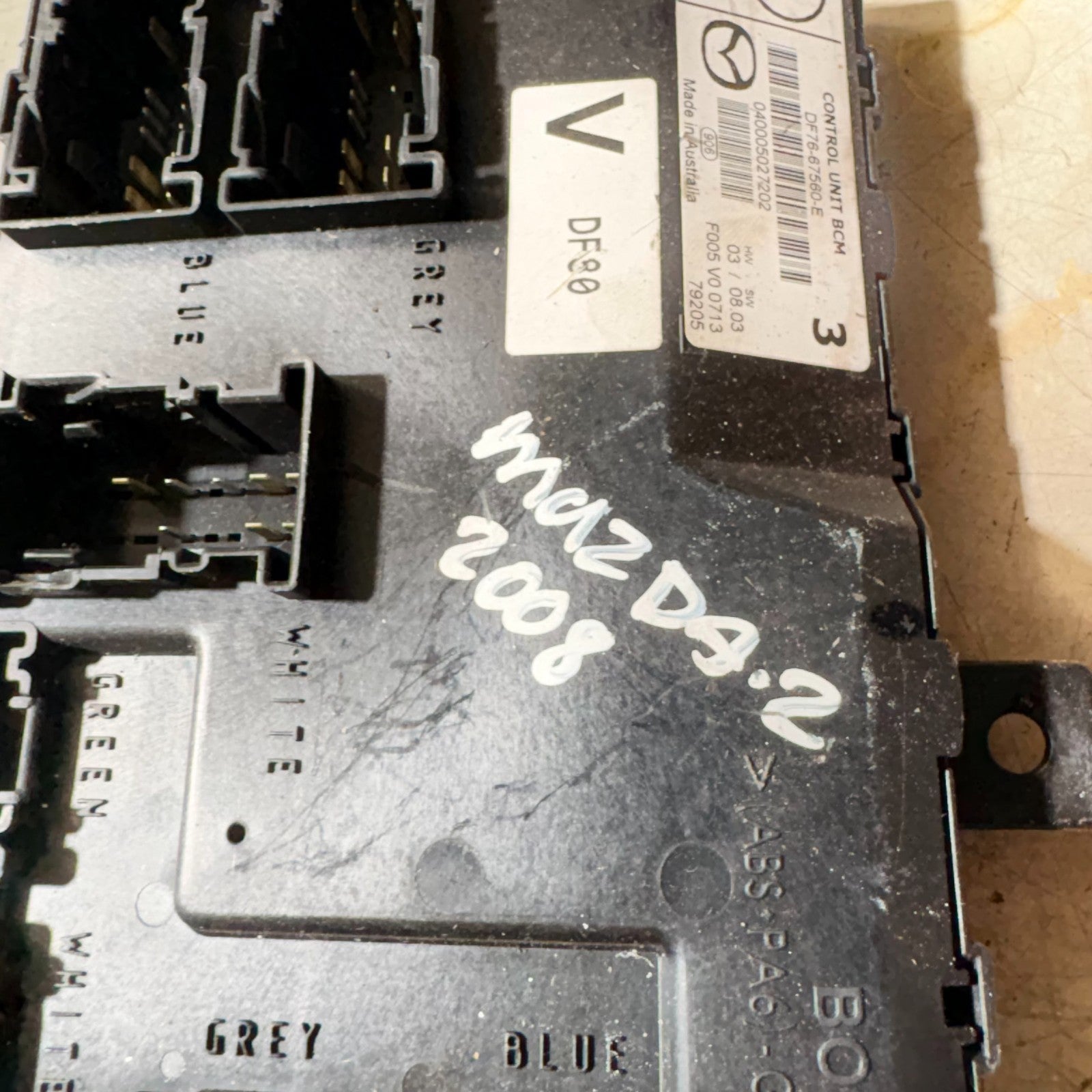 MAZDA 2 DE 2007-2014 BCM Body Control Module DF76-67560-E Bosch F005V00713