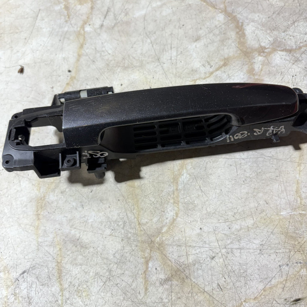 Right Front Driver Side External Door Handle for Toyota Yaris 2011