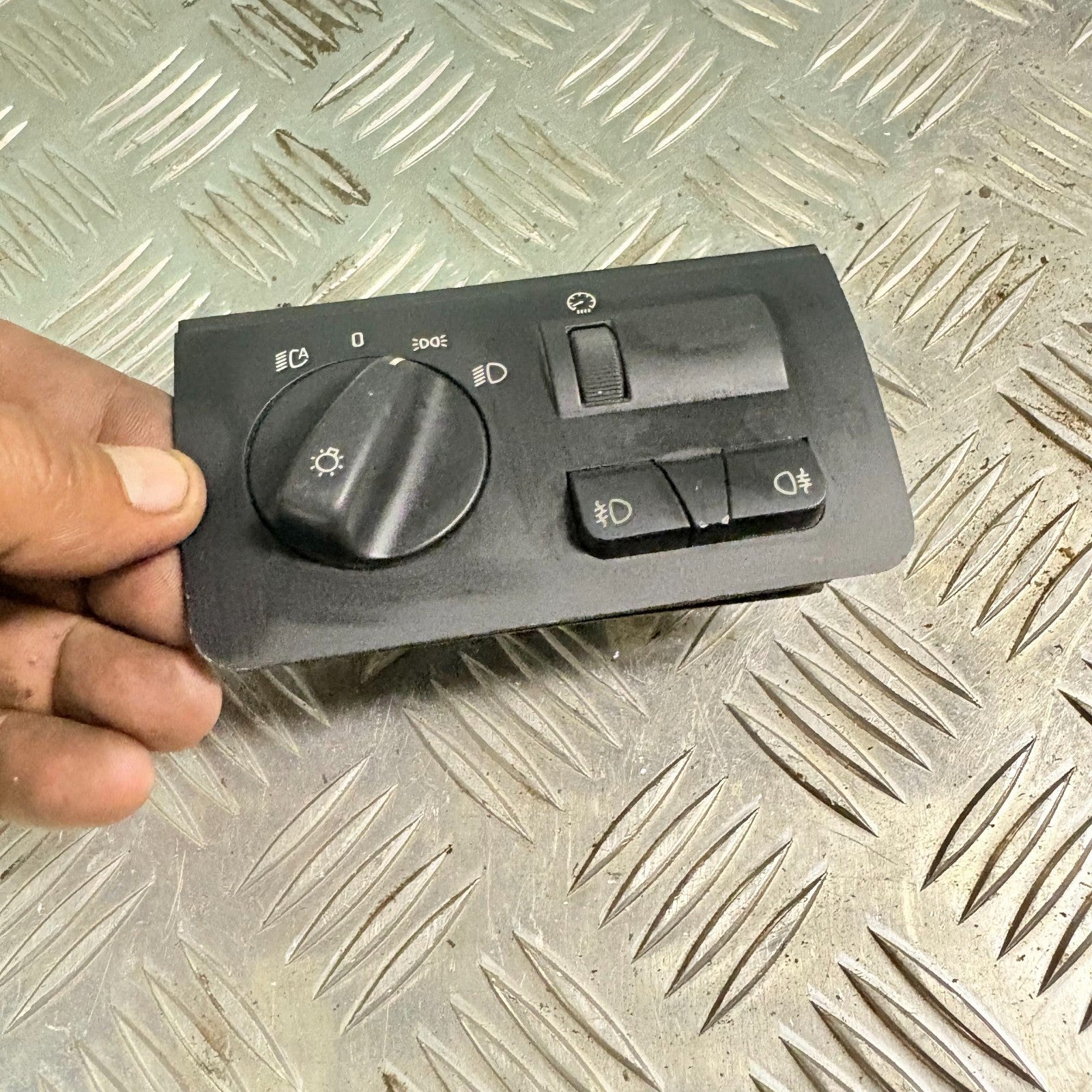 BMW E53 2001-2006 X5 HEADLIGHT SWITCH LIGHT CONTROL SWITCH 6 909 775