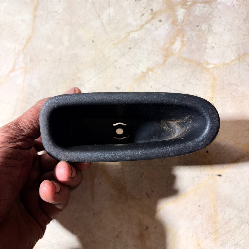 Nissan Note Mk1 E11E 06-13 Front Right Door Grab Handle Pull Trim 80950-9U00B