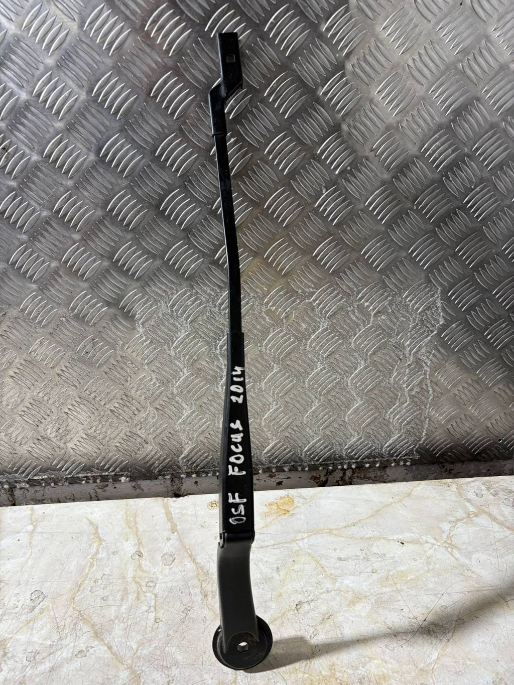WINDSHIELD WIPER ARM RIGHT FRONT Ford Focus 3 2015 BM51175226BC