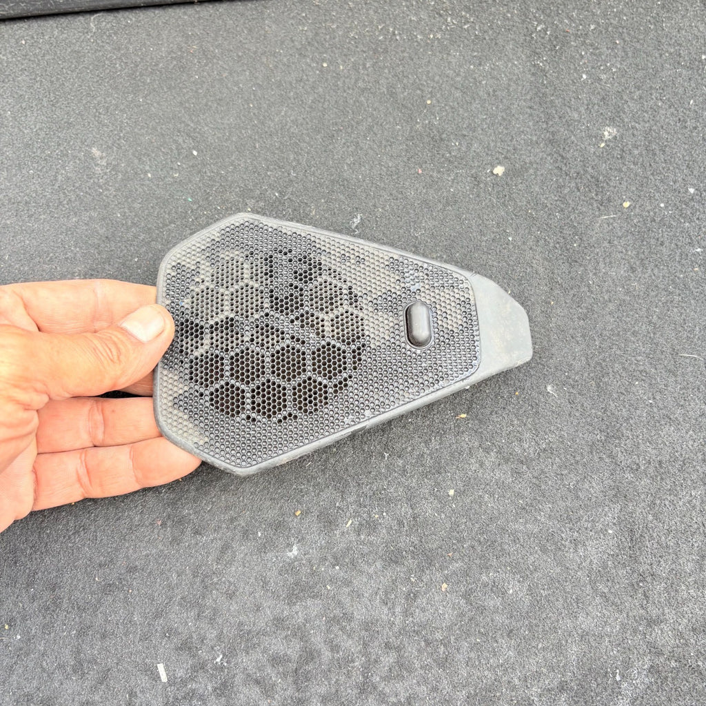 PORSCHE BOXTER Center Dashboard Speaker Cover 99755235101 997.552.351.01