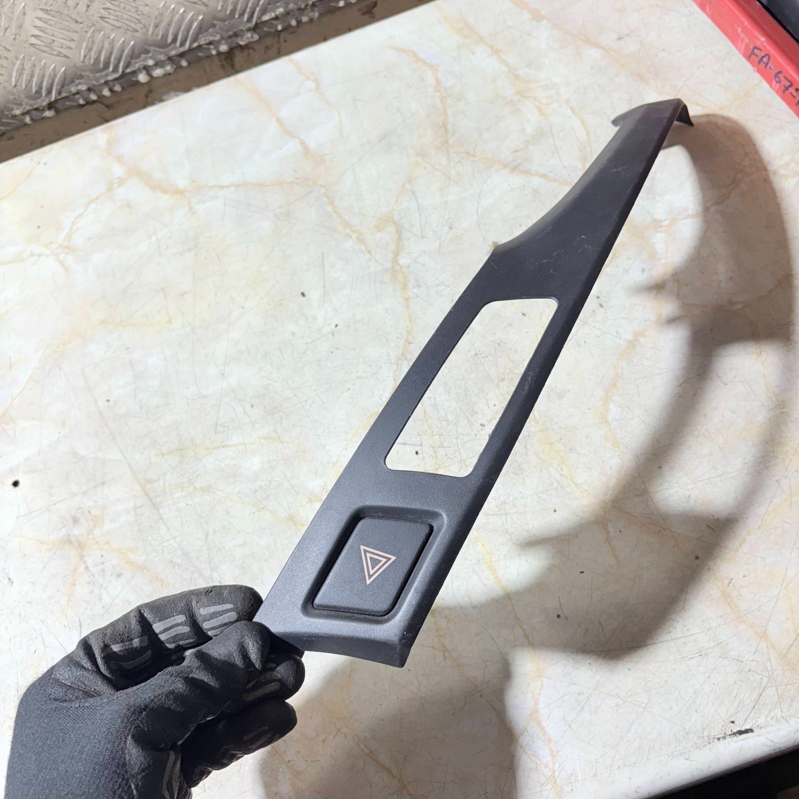 2005-2011 TOYOTA YARIS HAZARD SWITCH